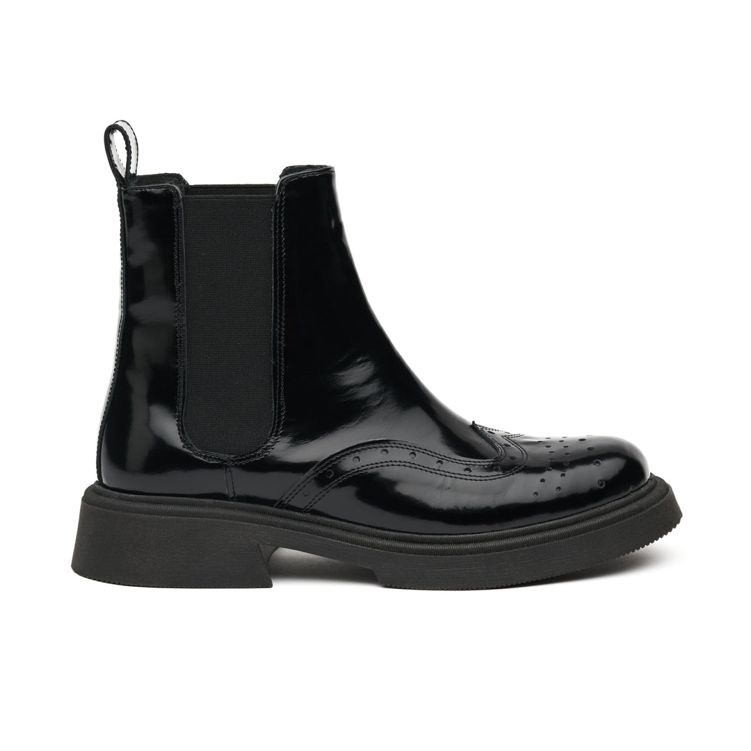 "Urban Chelsea Boots in Patent"