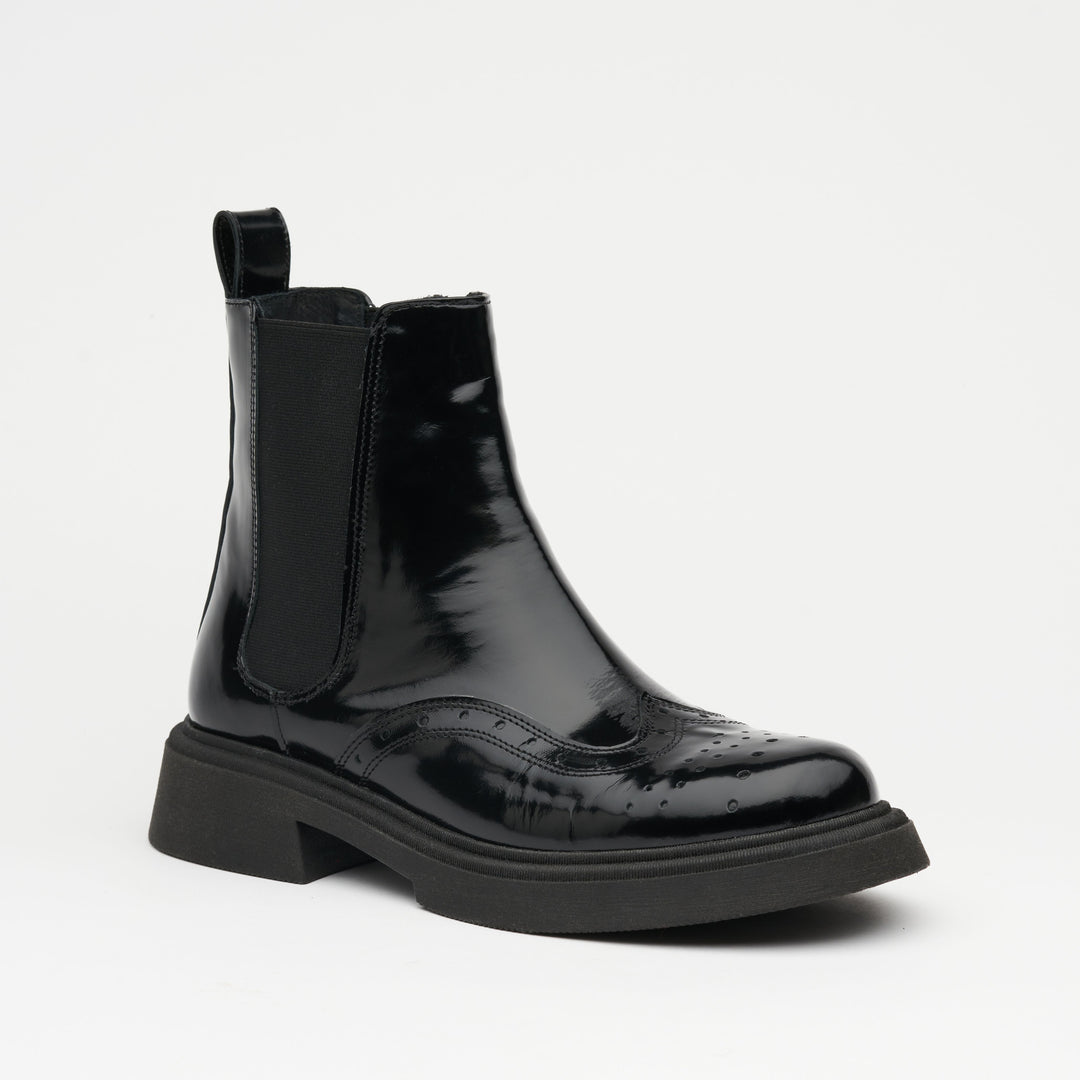 "Urban Chelsea Boots in Patent"